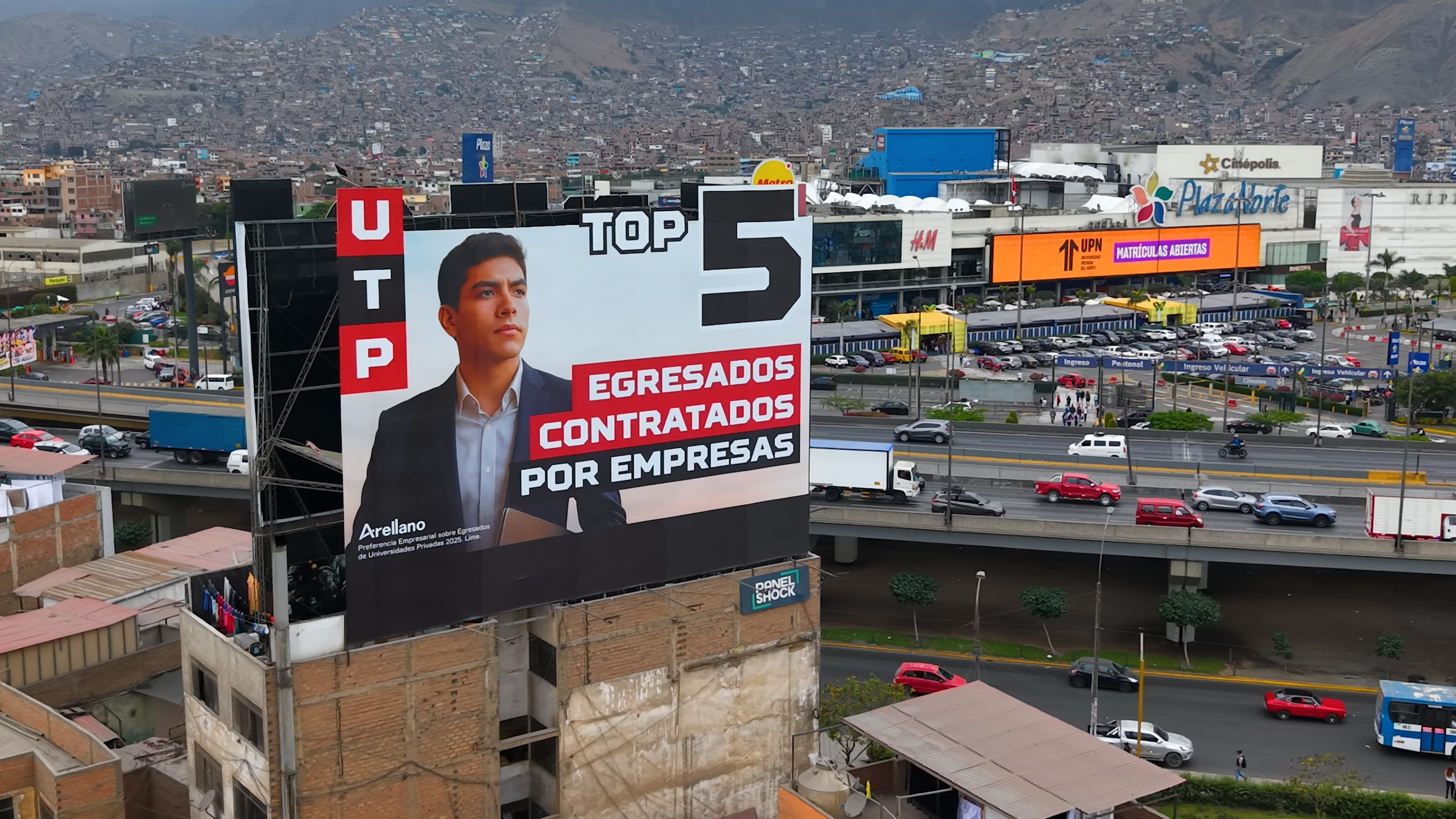 Montaje de Estructura Publicitaria